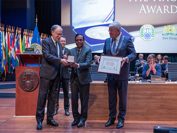 ICC presented with the 2024 OPCW The Hague Award. (Photo/X@IndinNederlands)