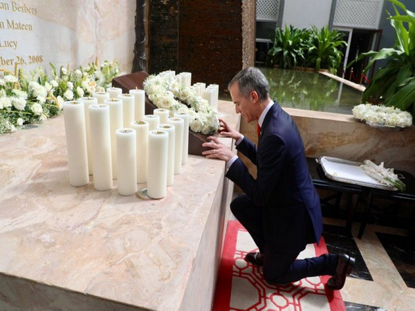 US Ambassador to India, Eric Garcetti pays respects at the 26/11 Memorial at the Taj Mahal Palace Hotel in Mumbai (Image: X@USAmbIndia)