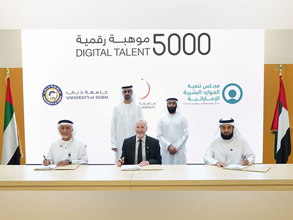 Artificial Intelligence Office, EHRDC launch '5000 Digital Talent' initiative. (Photo/WAM)
