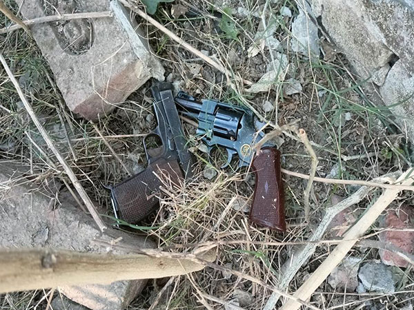 Pistol recovered from spot  (Photo/@PunjabPoliceInd)