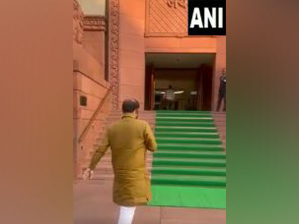 Shiv Sena MP Naresh Mhaske going to meet Amit Shah (Photo/ANI)