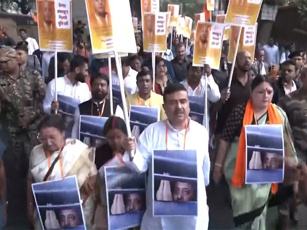 West Bengal BJP protests arrest of  ISKCON Bangladesh priest Chinmoy Krishna Das Brahmachari. (Photo/ANI)