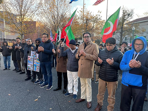 Pakistani-Americans offer funeral prayers outside Pak Embassy in US (Photo/ X@PTIOfficialUSA)