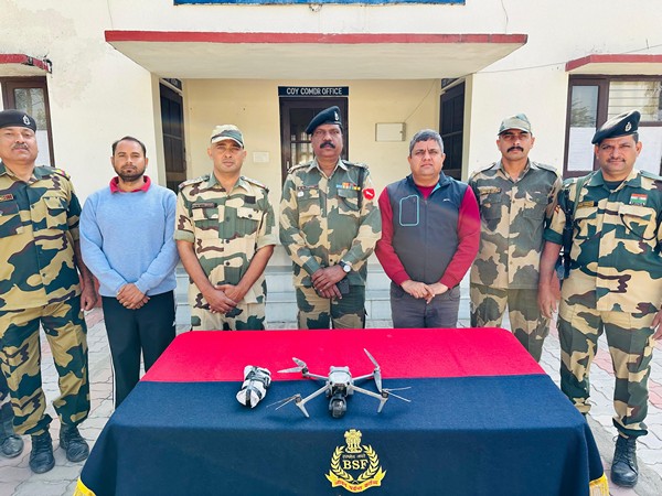 BSF foils drone intrusions, recovers heroin in Punjab's Amritsar (Photo/ANI)