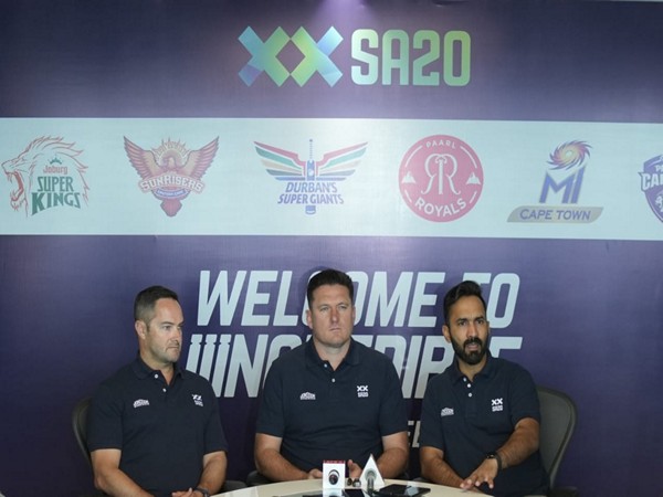 L-R (Mark Boucher, Ambassador SA20, Graeme Smith, League Commissioner SA20, Dinesh Karthik, India Ambassador SA20) at SA20 India Day (Photo: SA20)