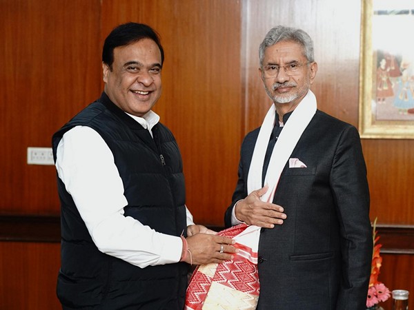 Assam CM Himanta Biswa Sarma meets Union Minister for External Affairs S Jaishankar (Photo/@himantabiswa)