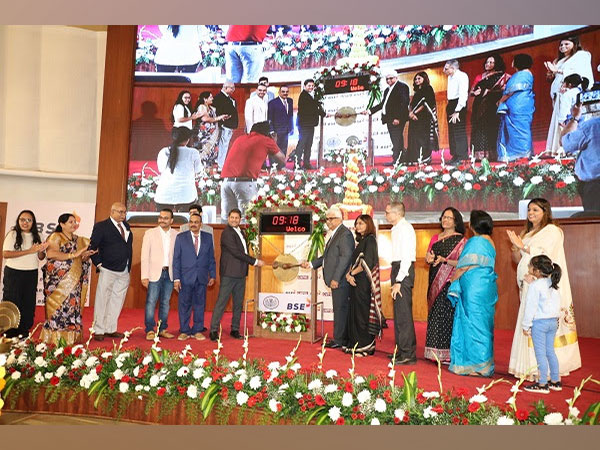 Erramilli Venkatachalam Prasad and Samavedam Venkata Rajeswara Rao ringing the bell