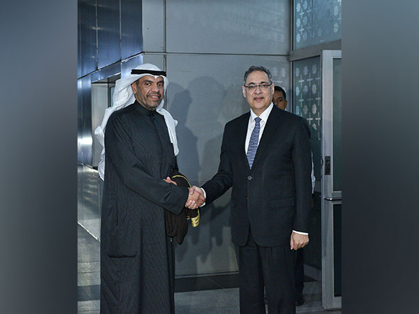 Kuwait Foreign Minister Abdullah Ali Al-Yahya arrives in India (Photo/X@MEAIndia)