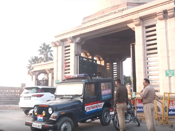 Police force deployed at Rashtriya Dalit Prerna Sthal in Noida as farmers continue protest (Photo/ANI)