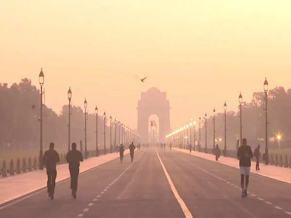 Visuals of a better visibilty at the India Gate (Photo/ANI)