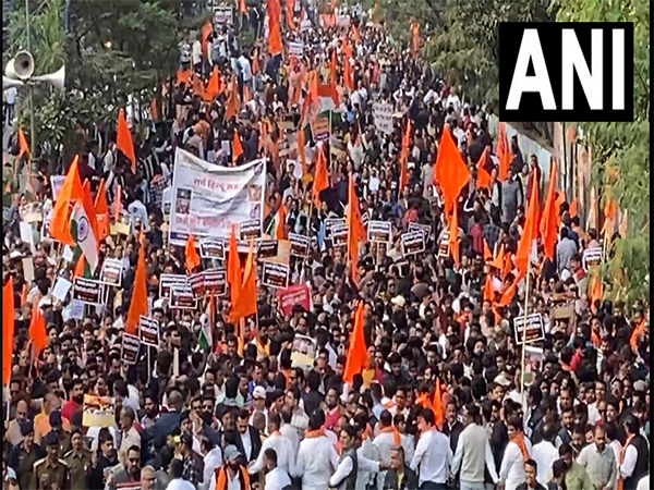 Massive rally organised in Indore to protest against atrocities on Bangladeshi Hindus 