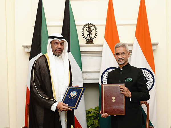 External Affairs Minister (EAM) S Jaishankar and Kuwait’s Foreign Minister Abdullah Ali Al Yahya (Photo/X@DrSJaishankar)