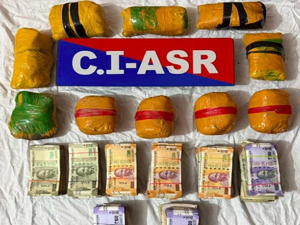 Five kilogram heroin seized (Photo/ X @DGPPunjabPolice) 