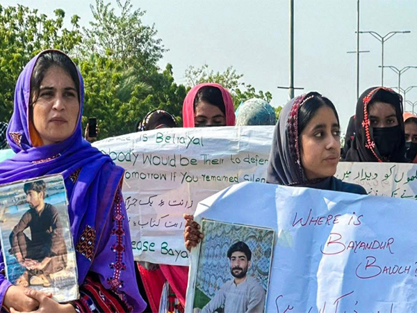 Students staging protest against the enforced disappearance of Bayandur Baloch (Image source /X@TBPEnglish)