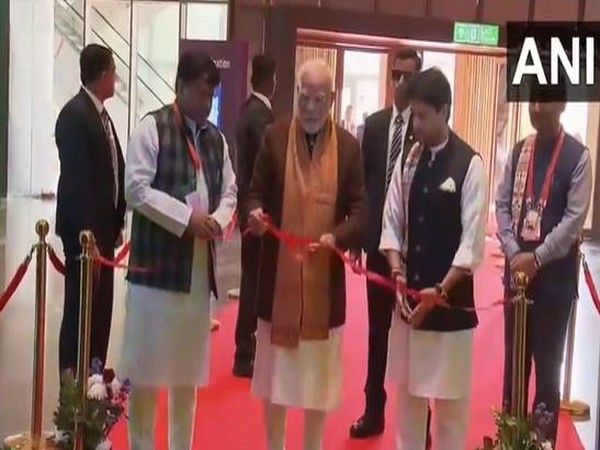 Prime Minister Narendra Modi inaugura ting Ashtalakshmi Mahotsav  (Photo/ANI)
