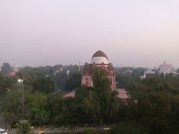 Visuals of a thin layer of smog in Barapullah (Photo/ANI)