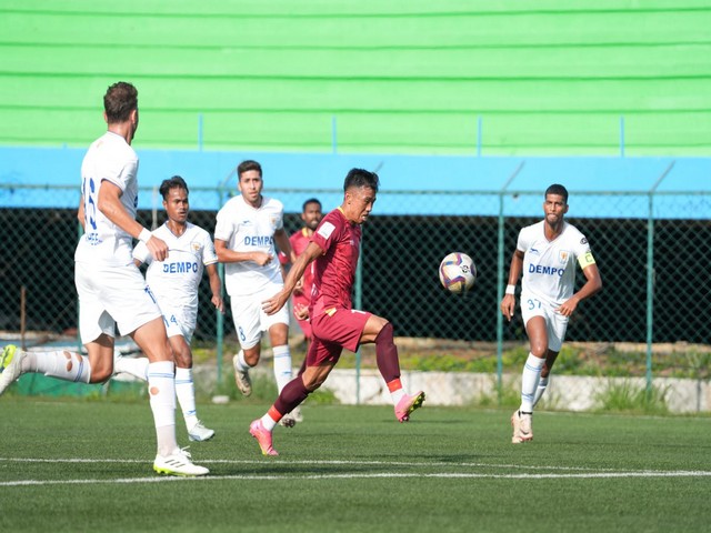 SC Bengaluru in action against Dempo Sports Club during I-League 2024-25 (Image: AIFF media)
