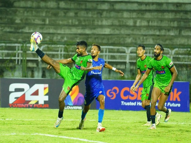 Churchill Brothers in action against Gokulam Kerala during I-League 2024-25 (Image: AIFF media)