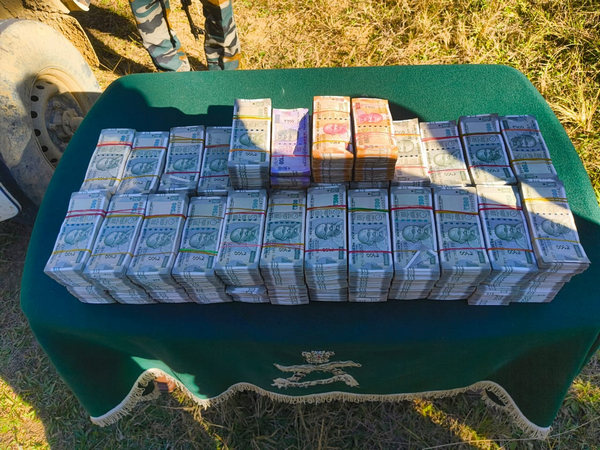 Seized currency notes (Photo Credit: X/@official_dgar)