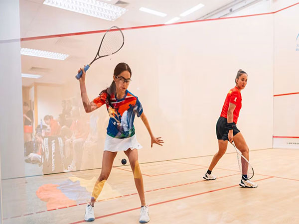 Indian squash player in action (Photo: World Squash and PSA Squash Tour)
