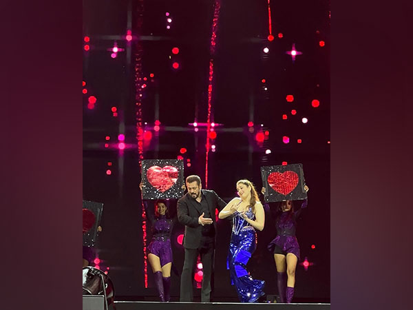 Tamannaah Bhatia with Salman Khan (Image source: Instagram/@tamannaahspeaks)