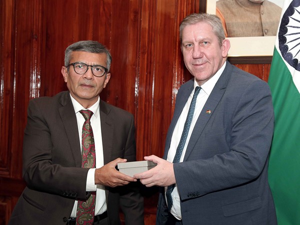 Defence Secretary Rajesh Kumar Singh meets German Delegate Andreas Schwarz (Photo: X/ @SpokespersonMoD)