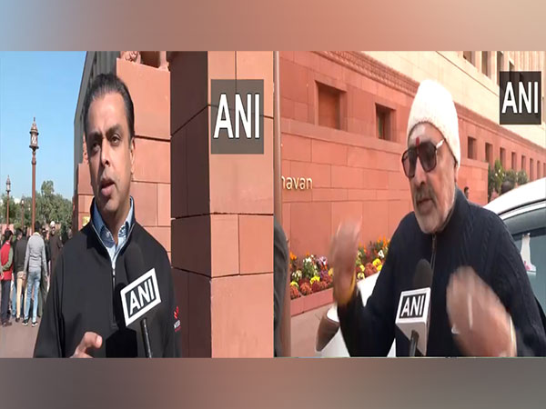 Giriraj Singh(Right),  Milind Deora (Left) (Photo/ANI)