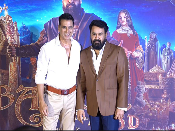 Akshay Kumar and Mohanlal (Image source/@ANI)