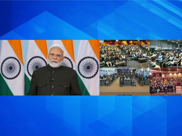 Prime Minister Narendra Modi interacting with hackathon participants (Image: ANI)