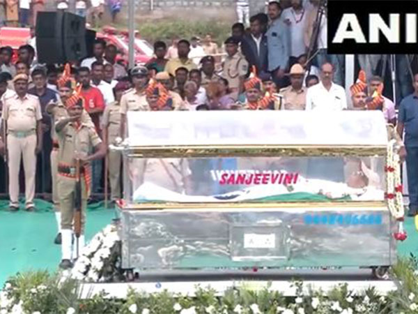 Former Karnataka CM SM Krishna cremated with state honours (Photo/ANI)