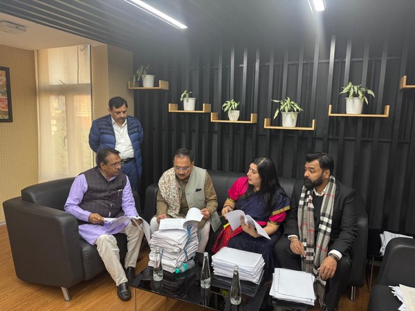 Delhi BJP submit documents over ‘discrepancies’ in voter list to Election Commission (Photo/BJP media department)