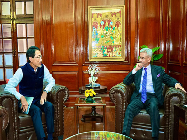 External Affairs Minister S Jaishankar with Ono Keiichi, Ambassador of Japan to India (Image: X@DrSJaishankar)