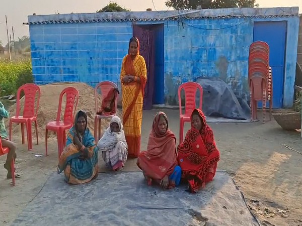 Familes mourn death of their sons in Manipur (Photo/ANI)