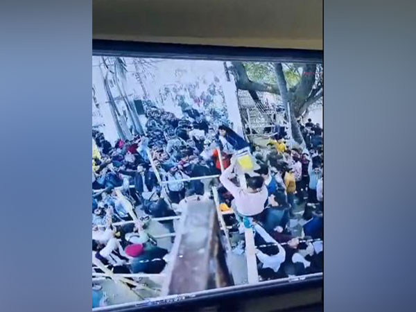 Visuals of the protest captured on CCTV footage (Source- Patna DPRO) 
