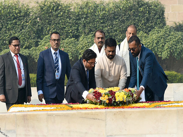 Sri Lankan President Anura Kumara Dissanayake pays respects to Mahatma Gandhi at Rajghat (Photo Credit: X/@MEAIndia)