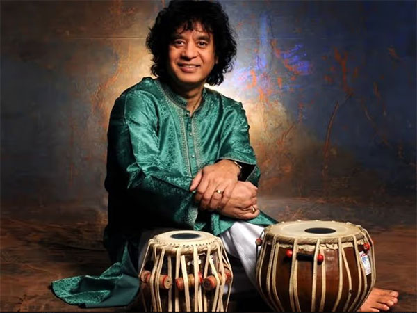 Ustad Zakir Hussain (Image source: Instagram/@akshaykumar)
