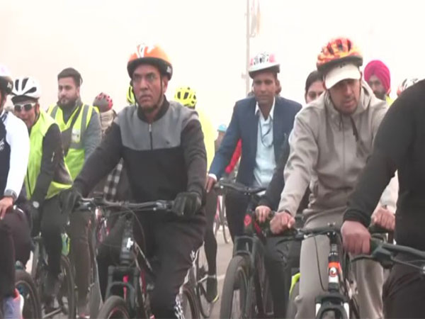 Sports Minister Mansukh Mandaviya and BJP MP Tejashvi Surya participating at the FIt India Cycling Tuesday event (Photo/ANI)