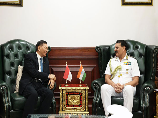 Indonesia's Minister of Defence Lt General Sjafrie Sjamsoeddin (retd) (left), Chief of Naval Staff Admiral Dinesh K Tripathi (Image Credit: X/@indiannavy)