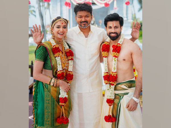 Actor Keerthy Suresh and Thalapathy Vijay (Image Source: Instagram/@keerthysureshofficial)@