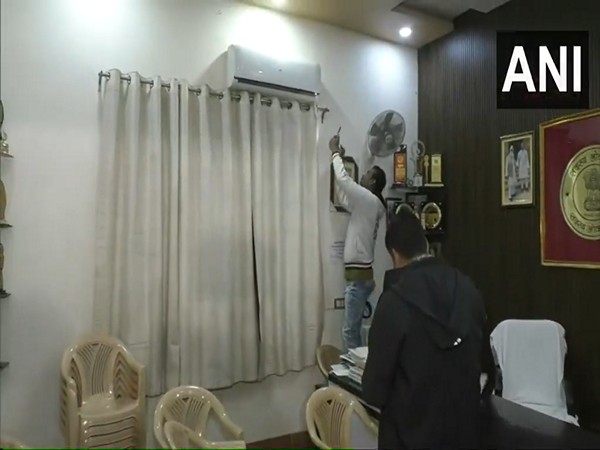 Officials from electricty depratment checking appliances (Photo/ANI)