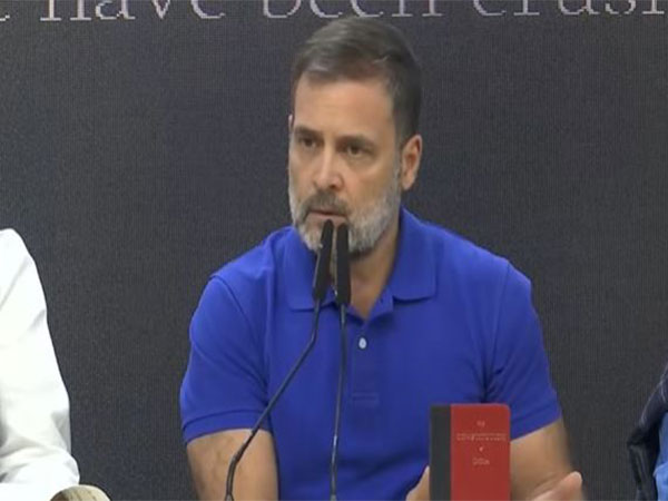 Congress chief Mallikarjun Kharge and Lok Sabha Leader of Opposition Rahul Gandhi (Photo/ANI Youtube)