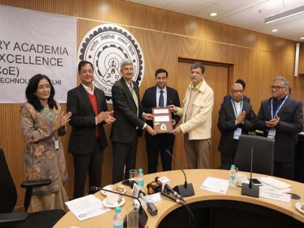 DIA-CoE IIT Delhi sign MoA with Reliance Industries (Photo/ANI)