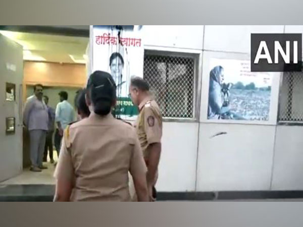 Mumbai Police officials inspected Mumbai Congress office which was vandalized by BJP workers (Photo/ANI)