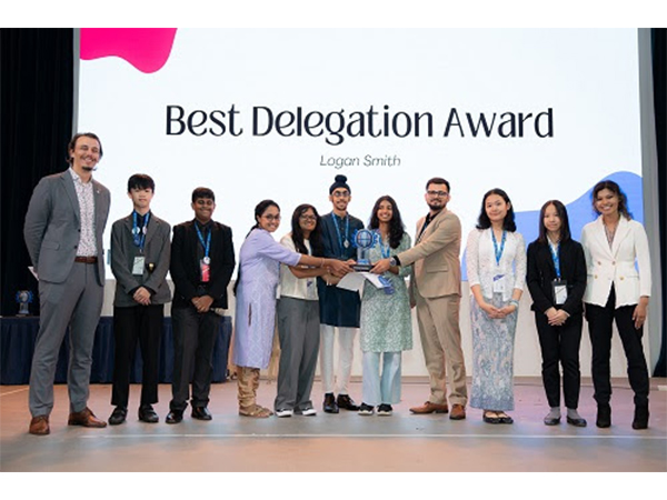 Sancta Maria Students receiving Best Delegation Award at ISP MUN Malaysia 2024