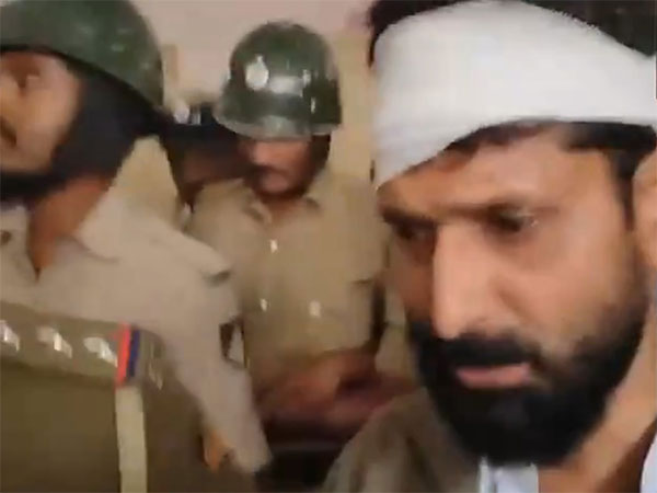 BJP leader CT Ravi in custody (Photo/ANI)