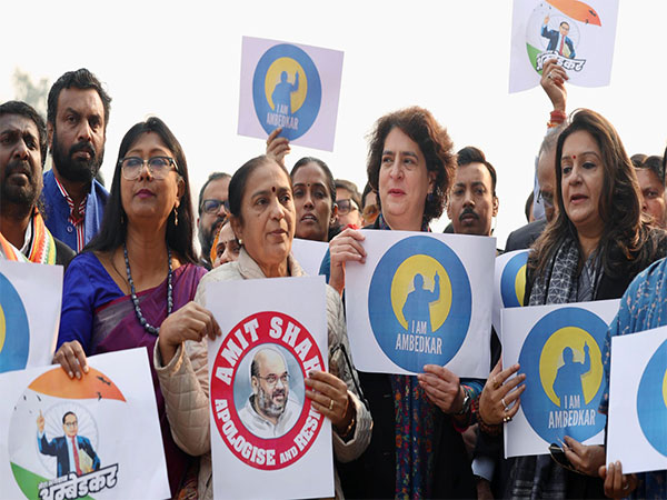 INDIA bloc MPs protest against Amit Shah in Parliament (File Photo/ANI)