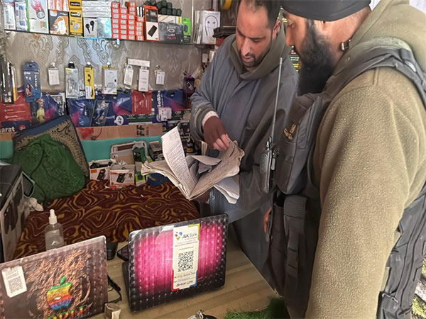 Security personnel during a district-wide inspection of SIM card vendors in Anantnag, Jammu and Kashmir (Pic/Anantnag Police)