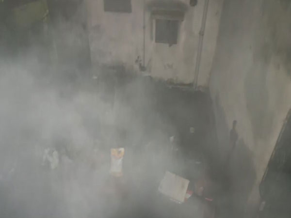 Fire at a slum cluster in New Alipore in Kolkata (Photo/ANI)