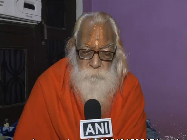  Chief Priest of Shri Ram Janmabhoomi Mandir in Ayodhya, Acharya Satyendra Maharaj 
