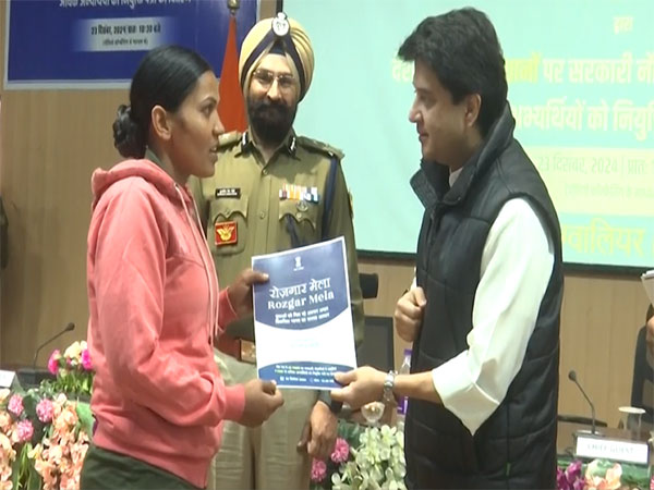 Union Minister Jyotiraditya Scindia handing over the appointment letters (Photo/ANI)